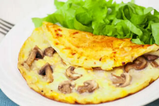 Mushroom Omlette & Chips