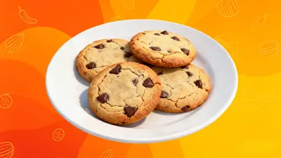 4 Warm Cookies