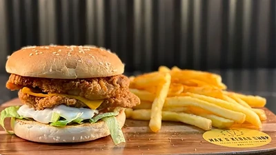 Double Crispy Chicken Burger
