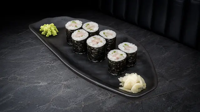 Yellowtail & Scallion Roll Maki (6pcs)