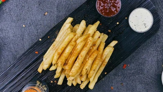 Large Piri Piri Chips Ⓥ - Burgers Collection in Chesterton CB4