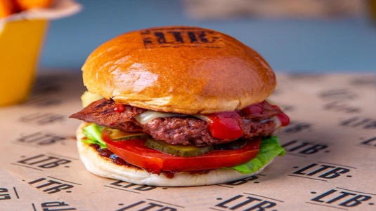 Vegan Cheesy Lee - Burger Delivery in Stanway CO3